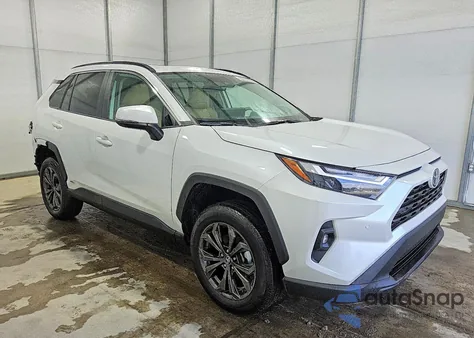 2025 Toyota Rav4 Xle Premium z USA, uszkodzony, nr VIN 4T3B6RFV2SU181079